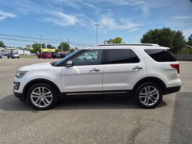 2017 Ford Explorer Limited:02560UU