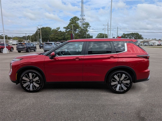 2025 Mitsubishi Outlander SE:MM39840