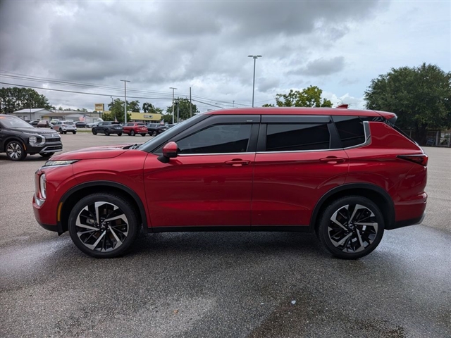 2024 Mitsubishi Outlander SE:30283N