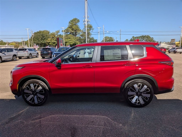 2025 Mitsubishi Outlander SE:MM39870