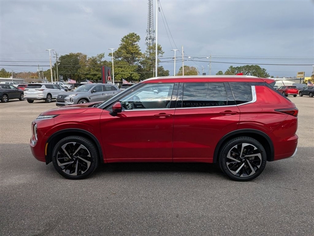 2023 Mitsubishi Outlander SE:39881N