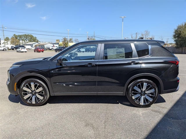 2026 Mitsubishi Outlander SE:MI30290