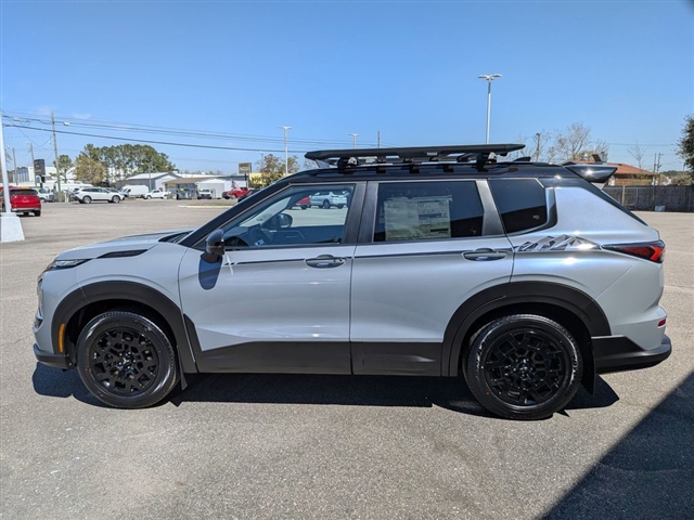 2026 Mitsubishi Outlander SE:MI130320