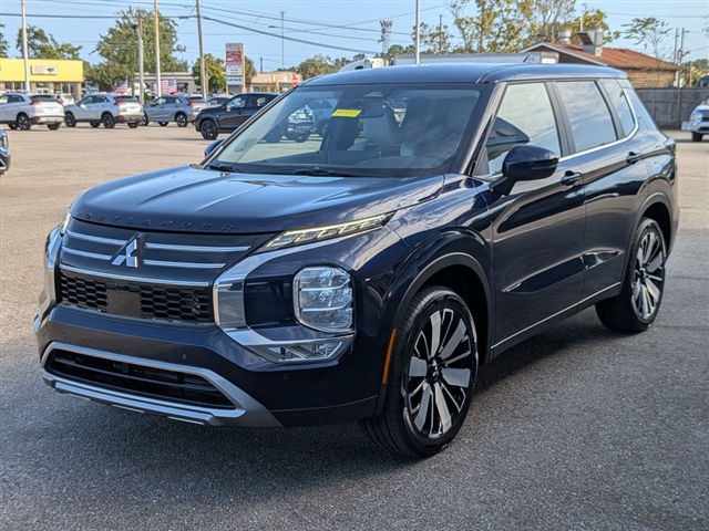 2025 Mitsubishi Outlander SE:MM39850