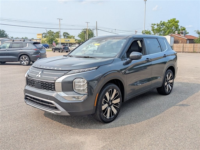 2025 Mitsubishi Outlander SE:MM39470