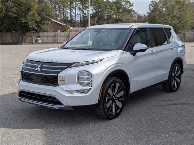 2026 Mitsubishi Outlander SE:MI30160