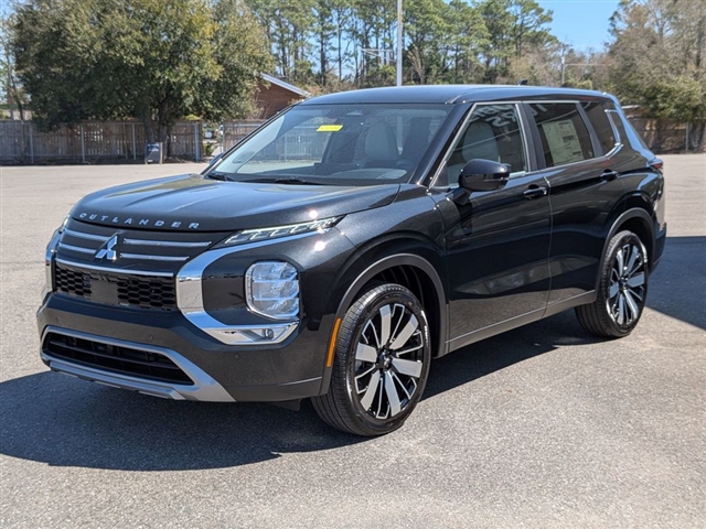 2026 Mitsubishi Outlander SE:MI30300