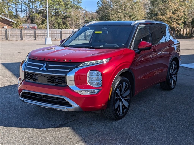 2026 Mitsubishi Outlander Black Edition:MI30060