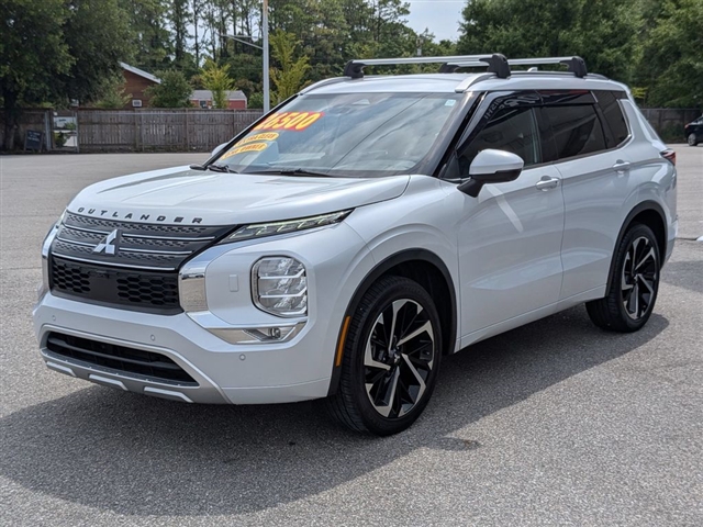 2022 Mitsubishi Outlander SEL Launch Edition:30253N