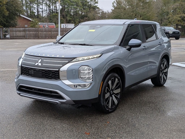 2026 Mitsubishi Outlander SE:MI130120