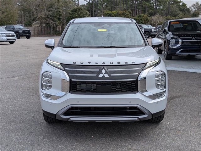 2026 Mitsubishi Outlander SE:MI30270