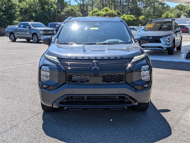 2026 Mitsubishi Outlander Black Edition:MI30460