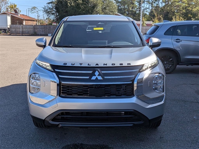 2025 Mitsubishi Outlander ES:MM139920