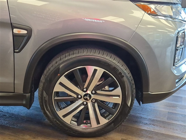2027 Mitsubishi Outlander Sport ES:MI230590