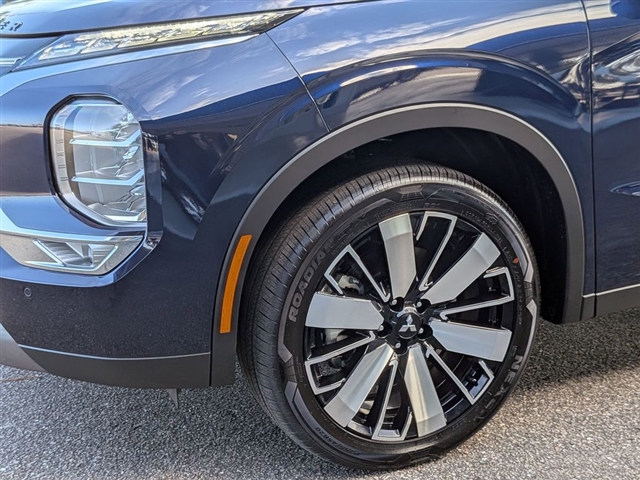 2025 Mitsubishi Outlander SE:MM39850