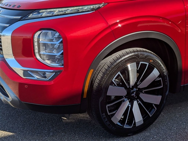 2025 Mitsubishi Outlander SE:MM39870