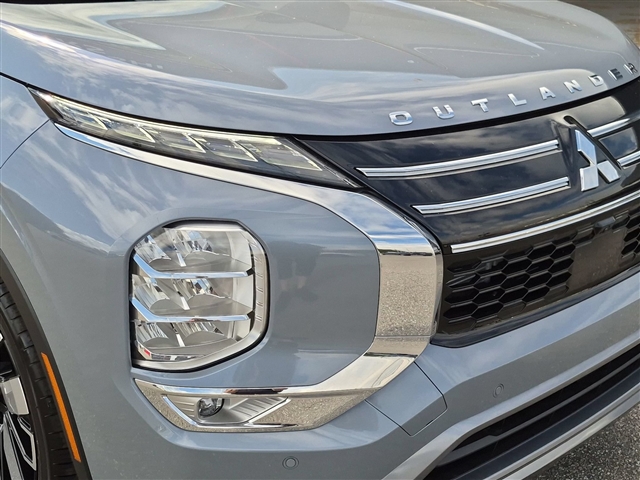 2026 Mitsubishi Outlander SE:MI30620