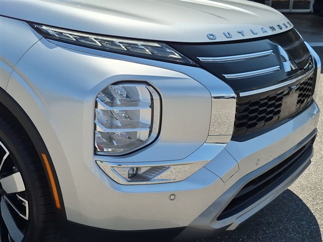 2026 Mitsubishi Outlander SE:MI30530