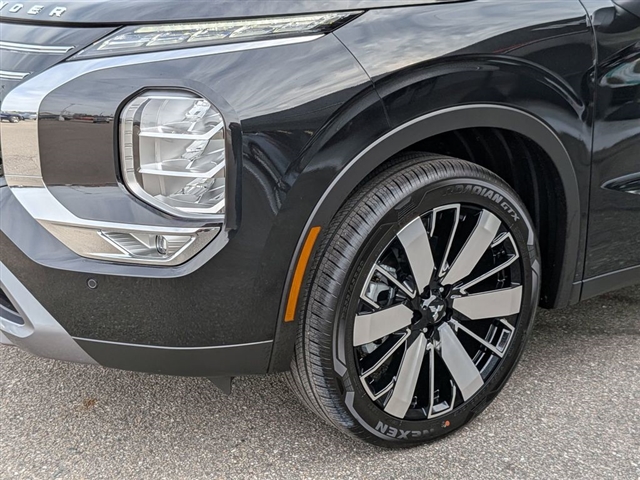 2026 Mitsubishi Outlander SE:MI30150