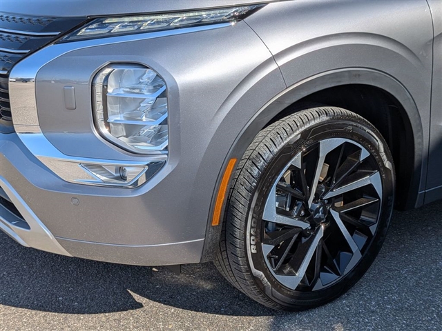 2022 Mitsubishi Outlander SEL Launch Edition:39772N