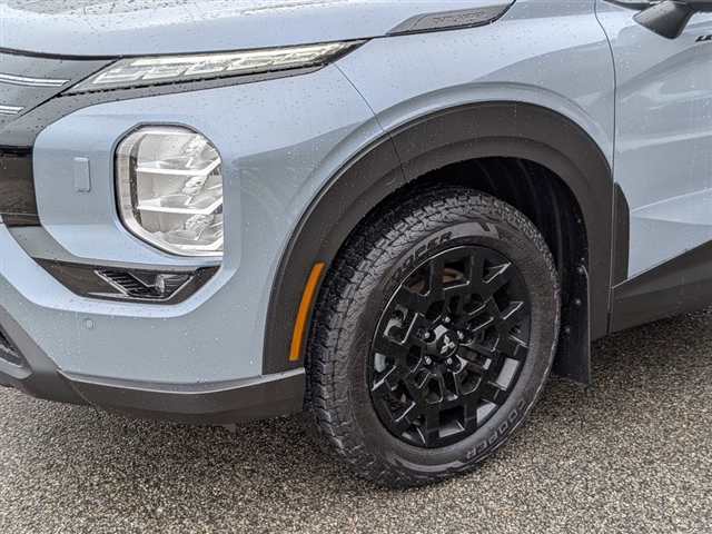 2026 Mitsubishi Outlander SE:MI130110