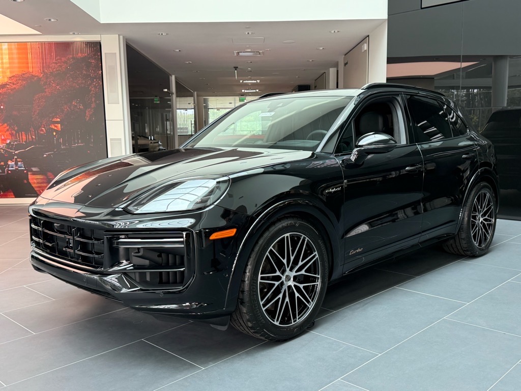2025 Porsche Cayenne Turbo E-Hybrid