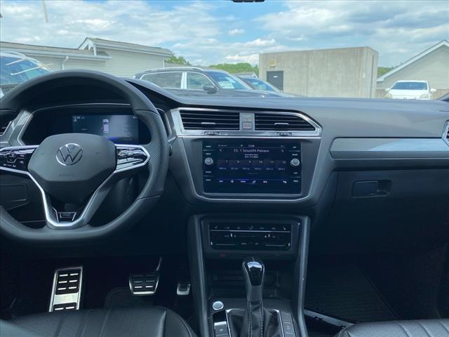 2022 Volkswagen Tiguan 2.0T SE R-Line Black