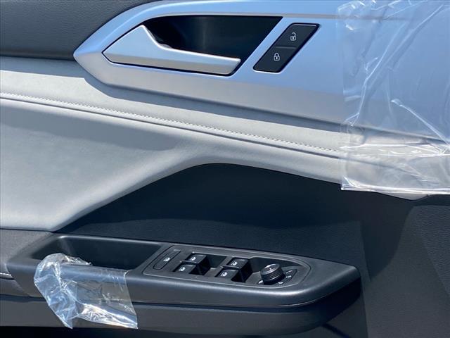 2025 Volkswagen Taos 