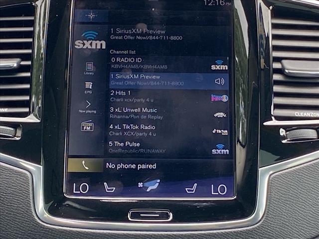 2016 Volvo XC90 T6 Momentum