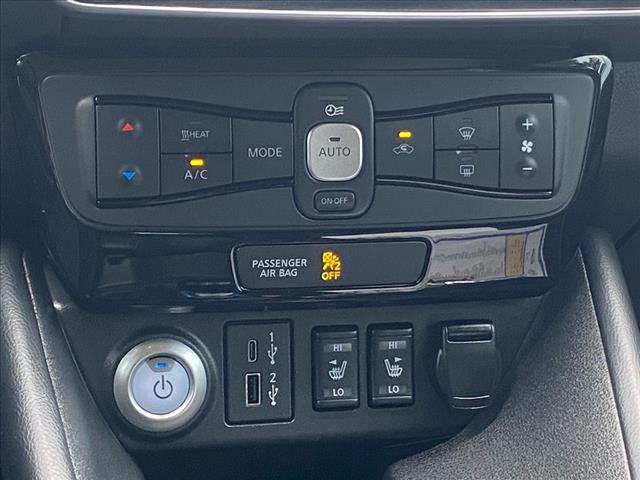 2022 Nissan LEAF SV