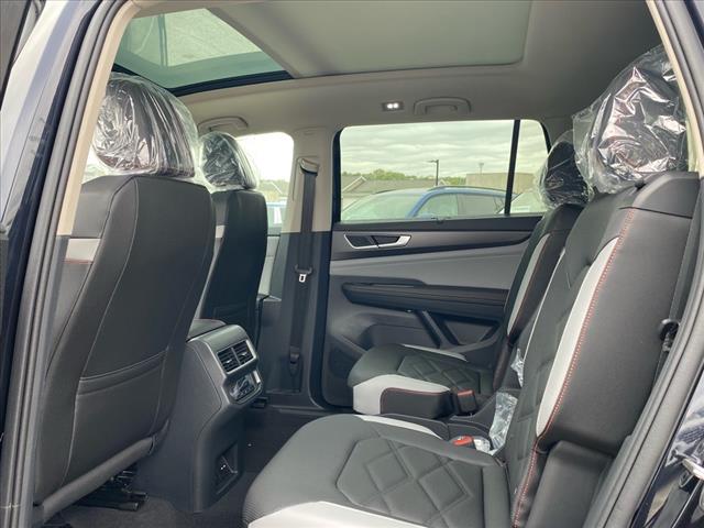 2025 Volkswagen Atlas Peak Edition 4Motion