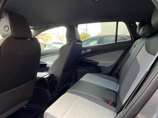 2025 Volkswagen ID.4 Pro