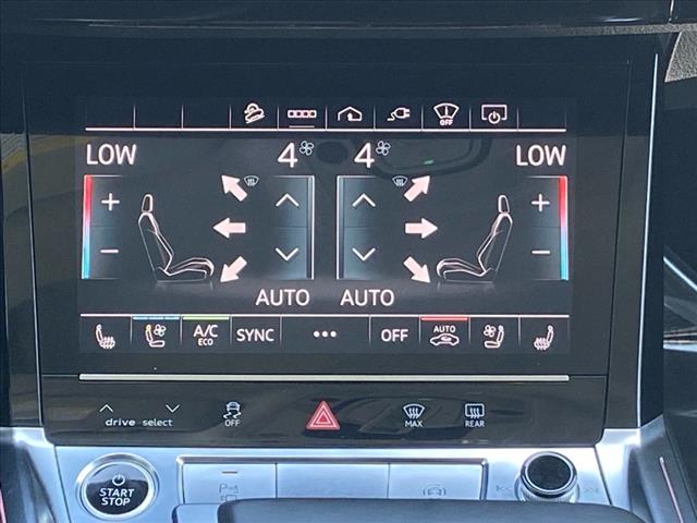 2021 Audi e-tron Prestige quattro