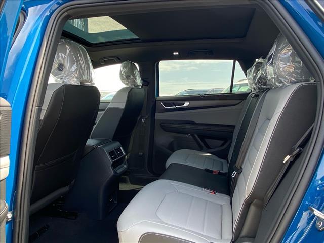 2025 Volkswagen Atlas Cross Sport SEL R-Line Black 4Motion