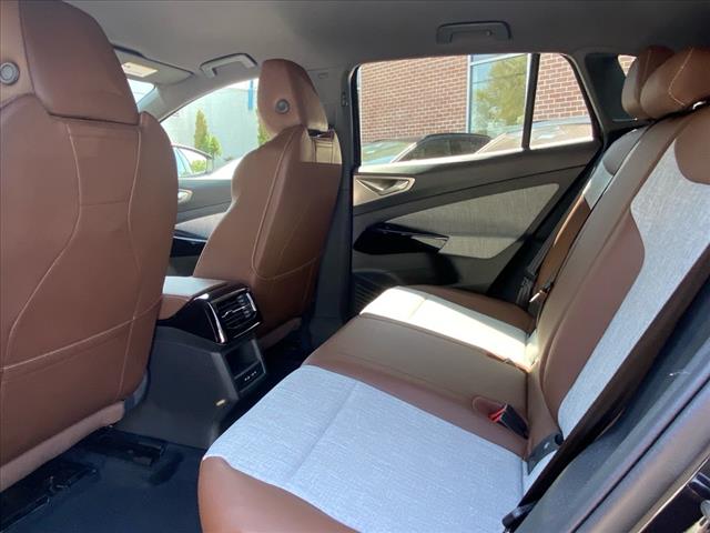 2025 Volkswagen ID.4 Pro