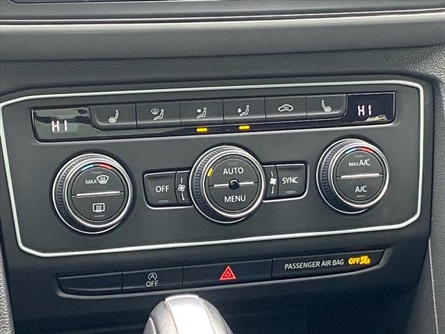 2021 Volkswagen Atlas Cross Sport 3.6L V6 SE w/Technology R-Line