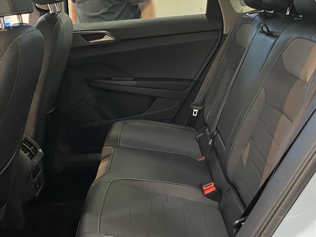 2025 Volkswagen Taos SE Black 4Motion