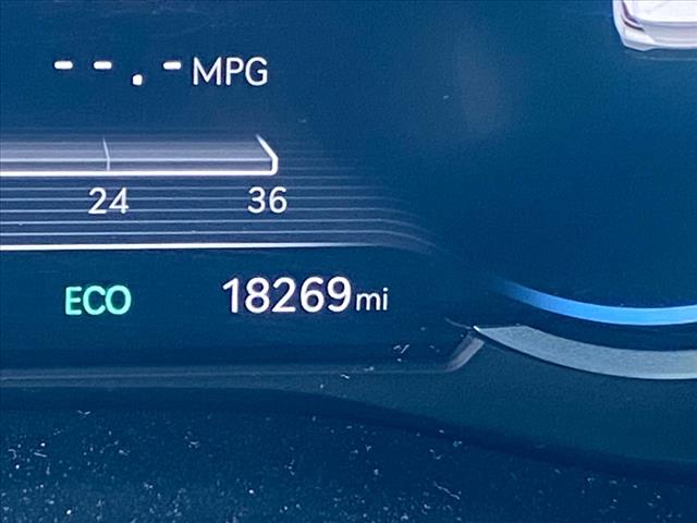 2024 Genesis G70 2.5T Standard