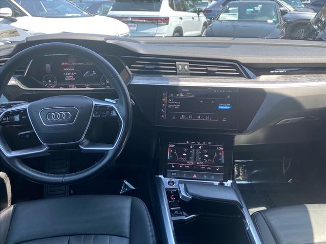 2021 Audi e-tron Premium quattro