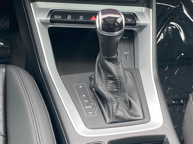 2022 Audi Q3 quattro S line Premium 45 TFSI
