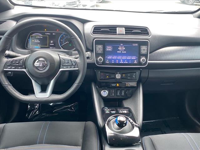 2022 Nissan LEAF SV