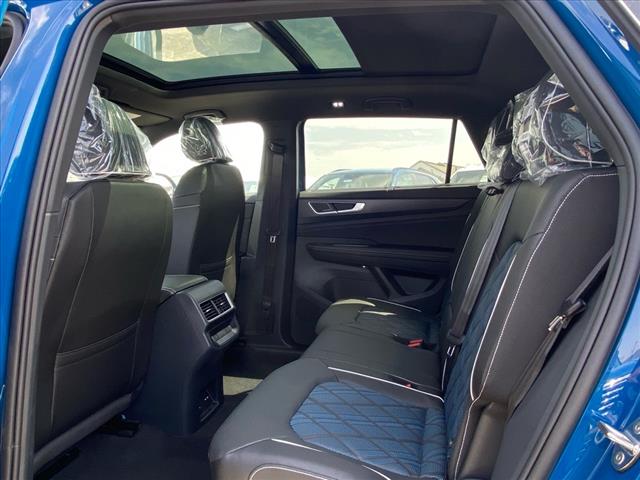 2025 Volkswagen Atlas Cross Sport SEL Premium R-Line 4Motion