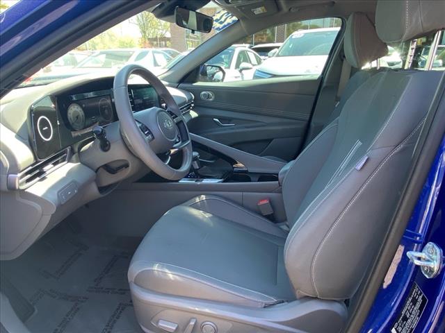 2022 Hyundai ELANTRA SEL