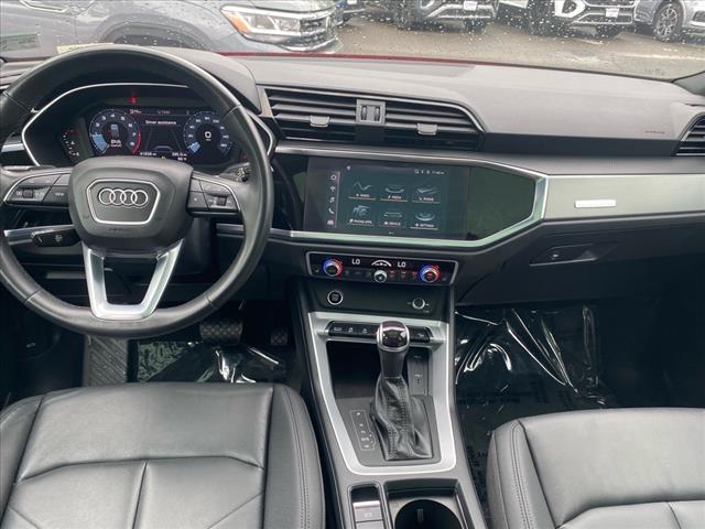 2022 Audi Q3 quattro S line Premium 45 TFSI