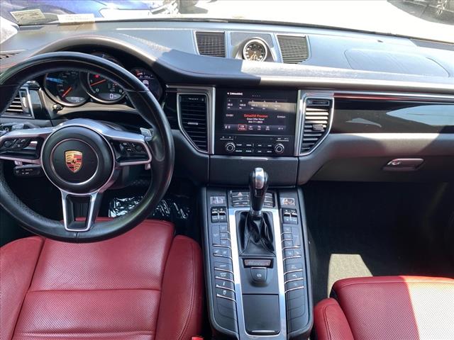 2018 Porsche Macan Turbo