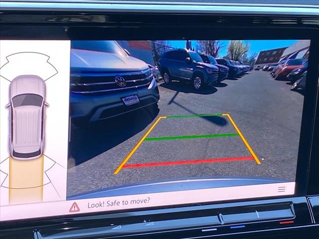 2024 Volkswagen Atlas Cross Sport 2.0T SEL R-Line