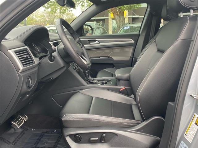 2021 Volkswagen Atlas Cross Sport 3.6L V6 SE w/Technology R-Line