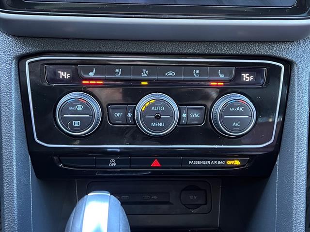 2022 Volkswagen Atlas Cross Sport 3.6L V6 SEL Premium R-Line