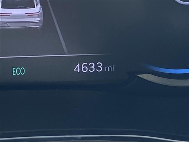 2025 Genesis Electrified GV70 Advanced