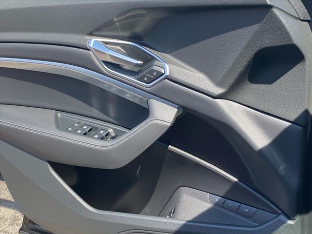 2021 Audi e-tron Premium quattro